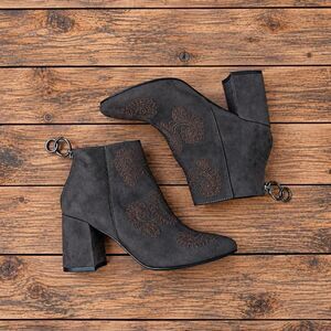 Women's multi Boots